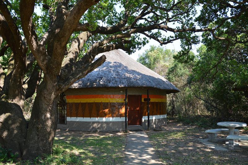 古德森杜马祖鲁小屋传统村落旅馆 赫卢赫卢韦 外观 照片