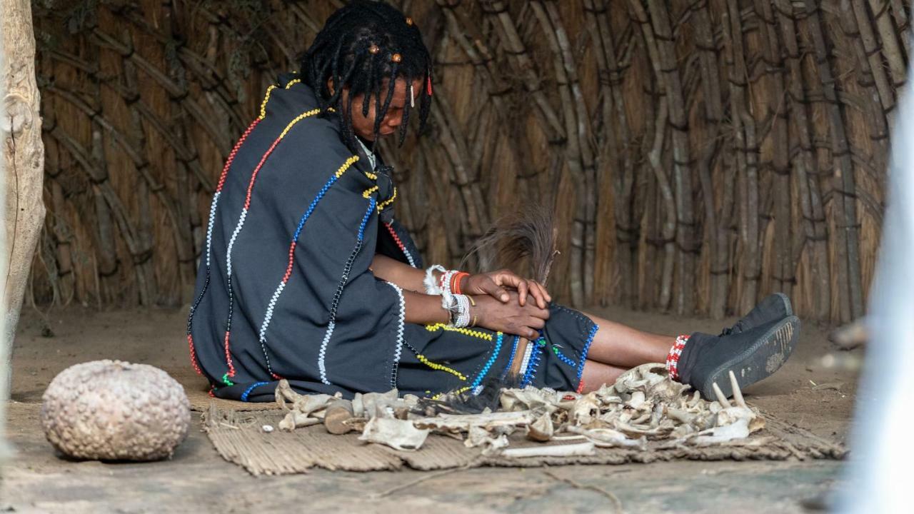 古德森杜马祖鲁小屋传统村落旅馆 赫卢赫卢韦 外观 照片